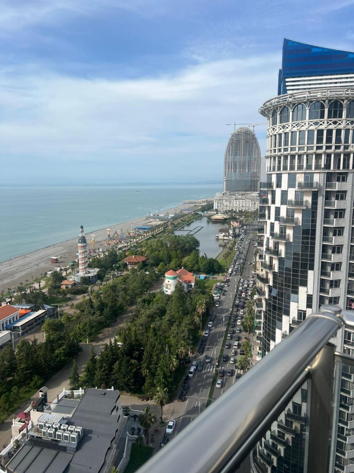 Апартаменты Orbi Towers-Mari Батуми Экстерьер фото